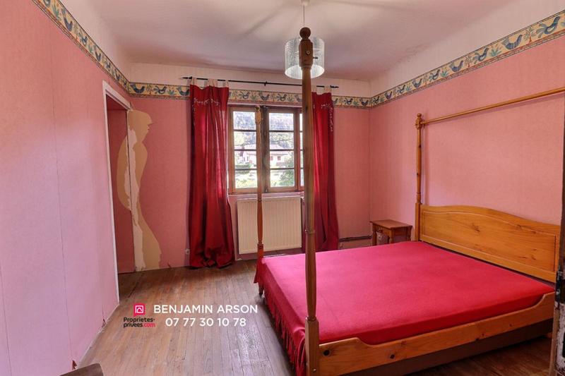 Maison - 275 m² - 12 pièces