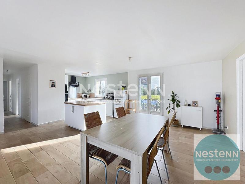 Maison - 102 m² - 5 pièces