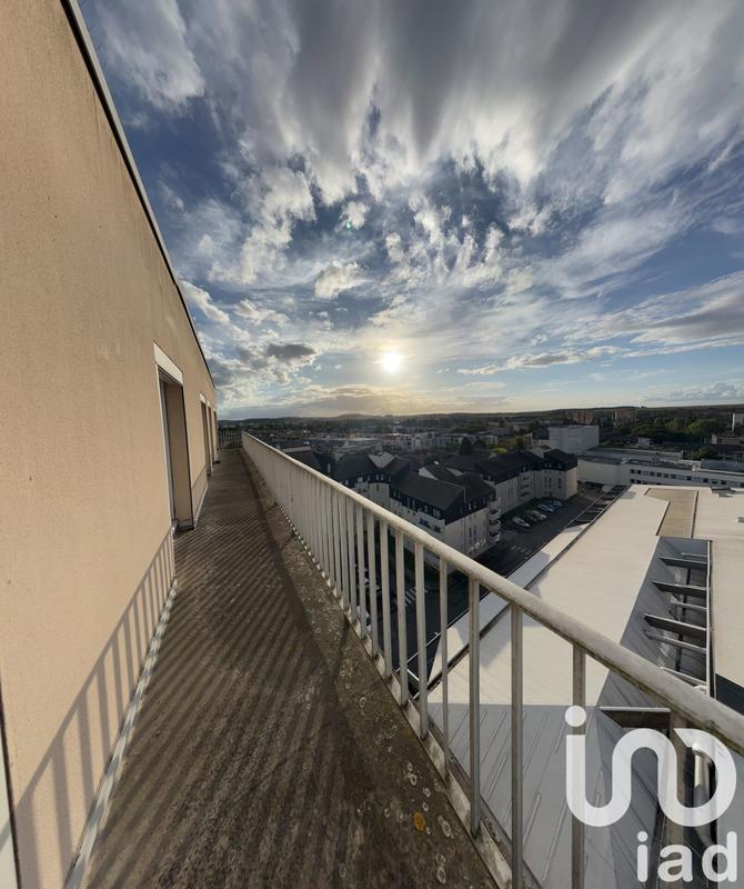 Appartement - 93 m² - 5 pièces