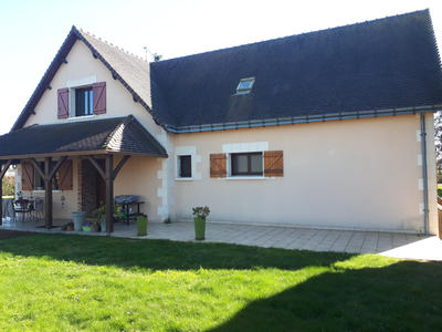 Maison - 247 m² - 7 pièces