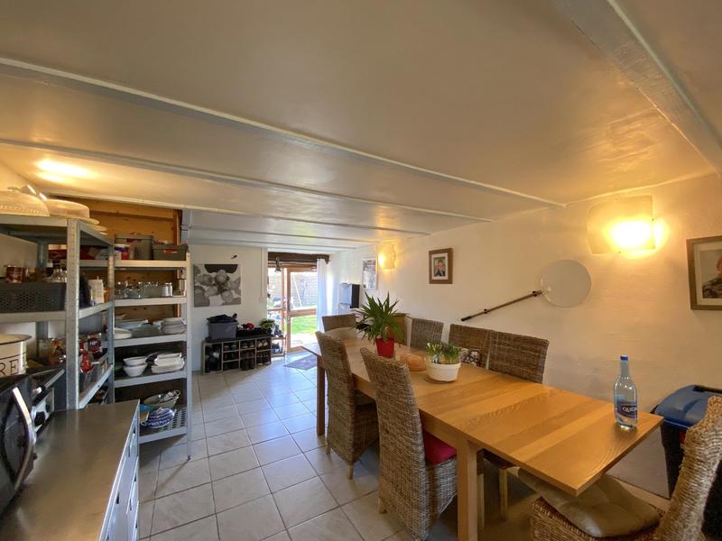 Maison - 250 m² - 11 pièces