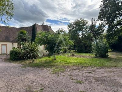 Maison - 280 m² - 6 pièces