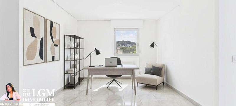 Appartement - 125 m² - 5 pièces