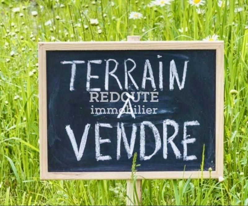 Terrain constructible - 700 m²