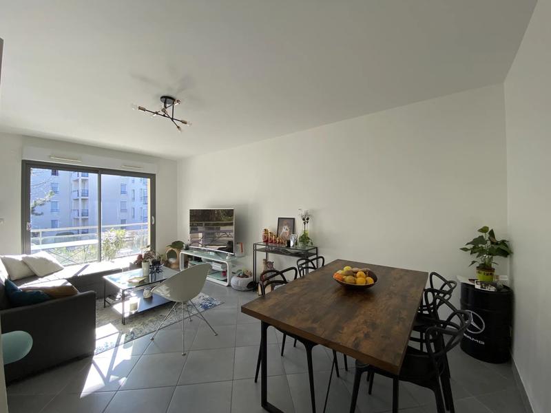 Appartement - 72 m² - 3 pièces