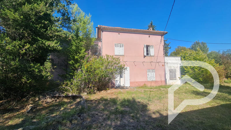 Maison - 295 m² - 8 pièces