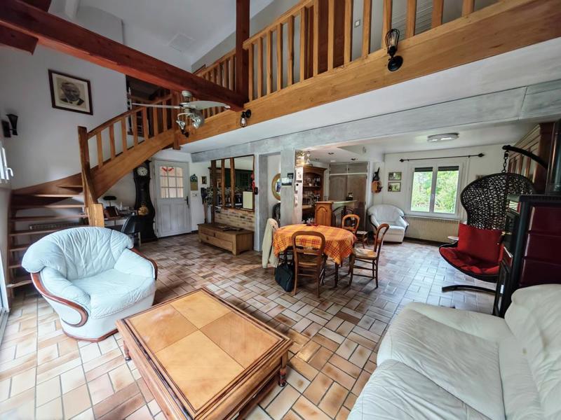 Maison - 157 m² - 6 pièces