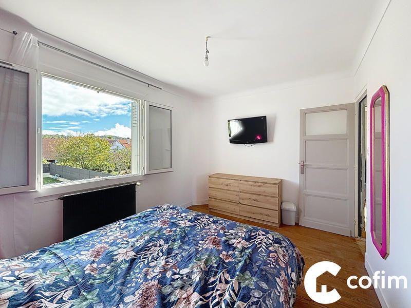 Maison - 107 m² - 6 pièces