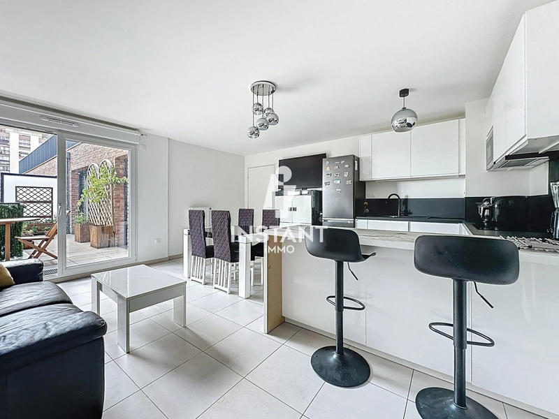 Appartement - 79 m² - 4 pièces