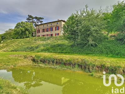 Maison - 320 m² - 8 pièces