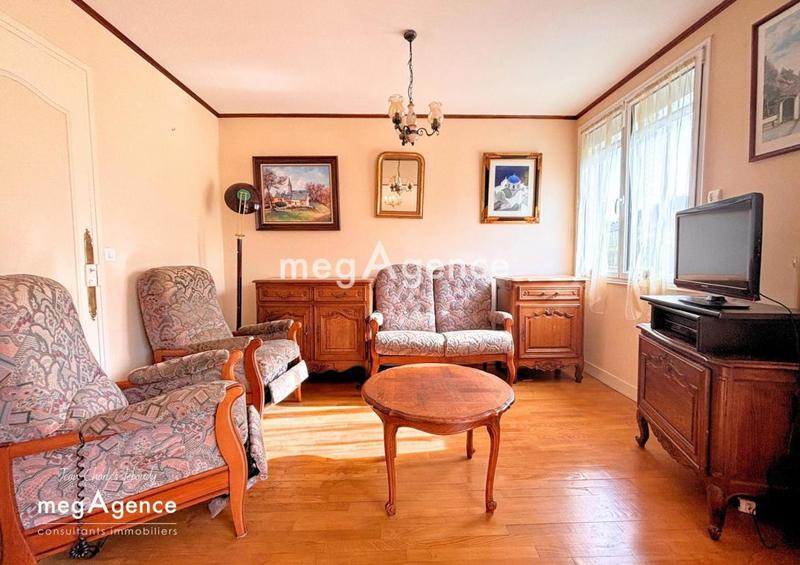 Maison traditionnelle - 75 m² - 4 pièces