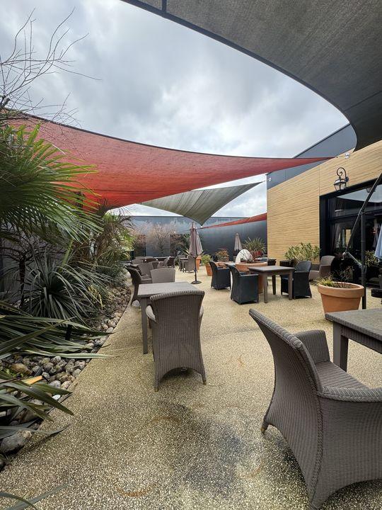 Bureau - 2 000 m² - 22 pièces