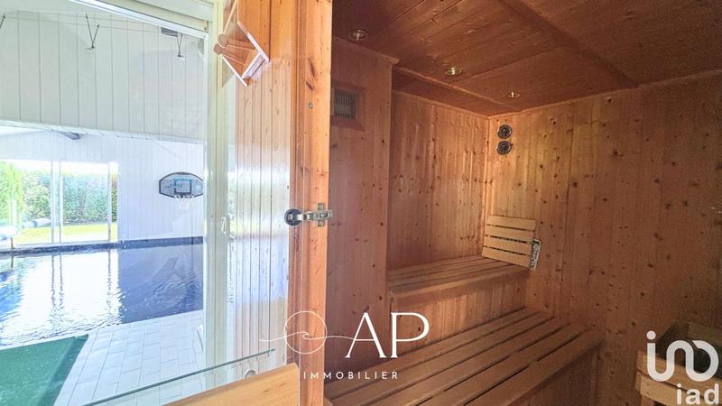 Maison - 223 m² - 5 pièces