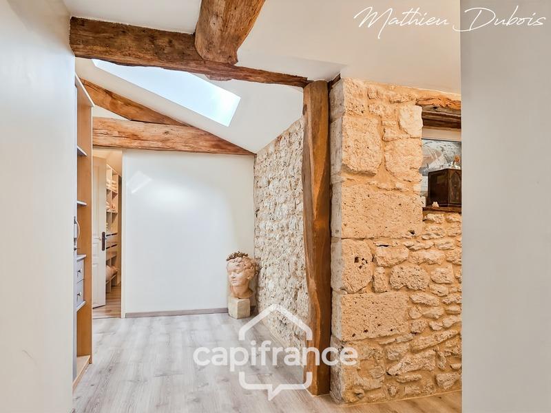 Propriété - 248 m² - 7 pièces