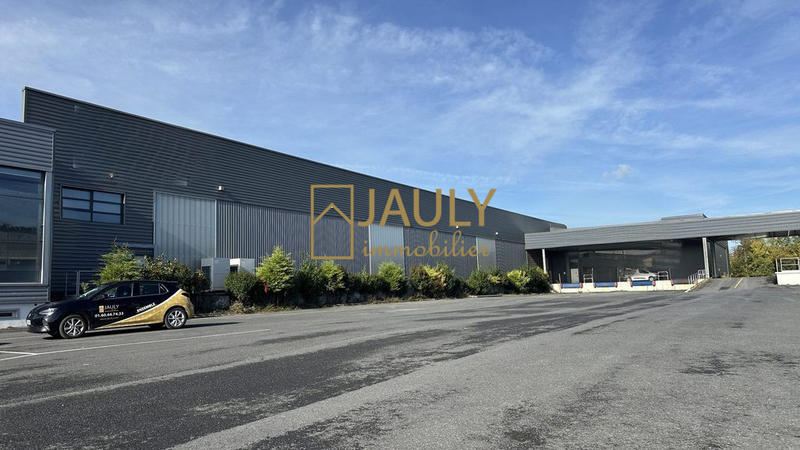 Entrepôt - 2 500 m²