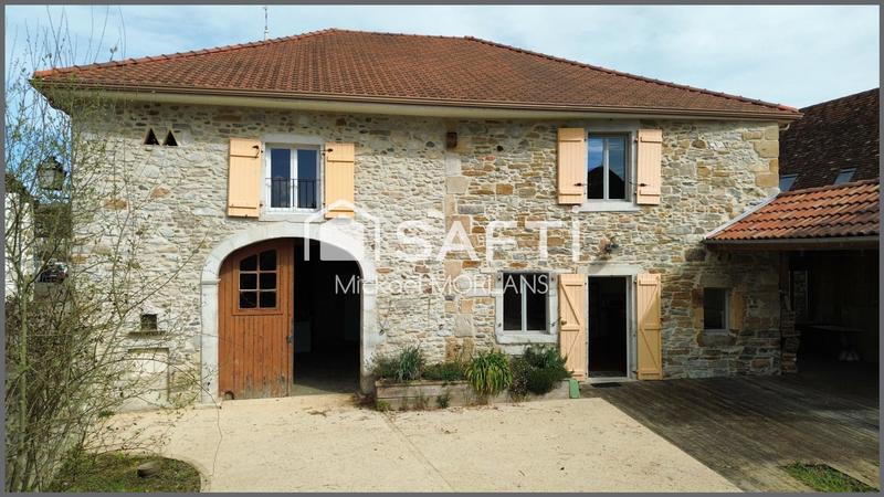 Maison - 252 m² - 11 pièces