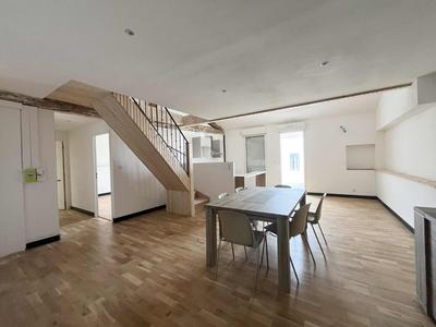 Appartement - 106 m² - 4 pièces