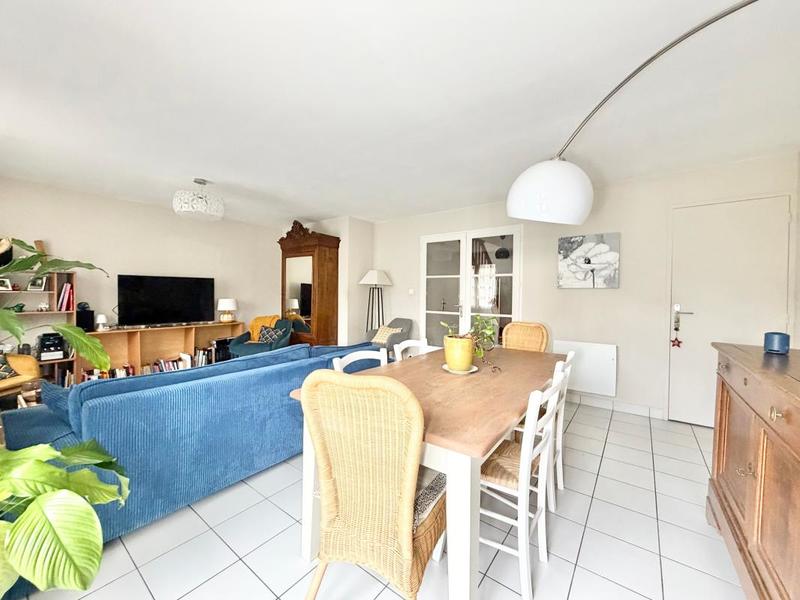 Maison - 94 m² - 5 pièces