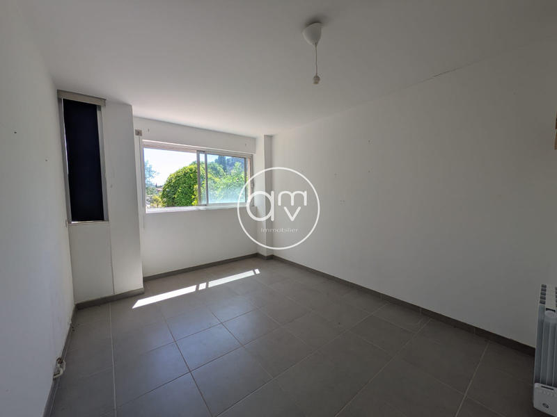 Maison - 315 m² - 7 pièces