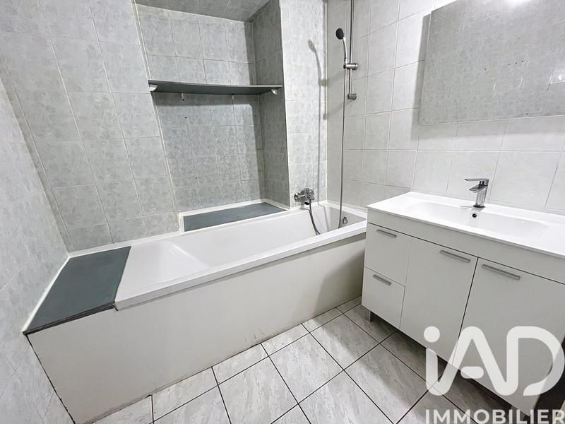 Maison de village - 80 m² - 4 pièces