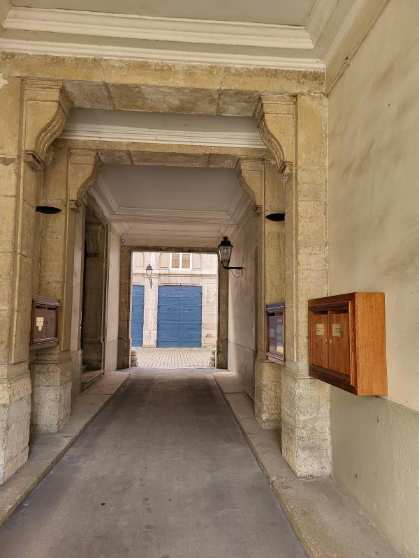 Studio - 30 m² - 1 pièce