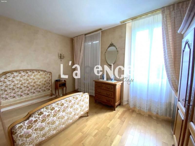 Maison - 143 m² - 7 pièces