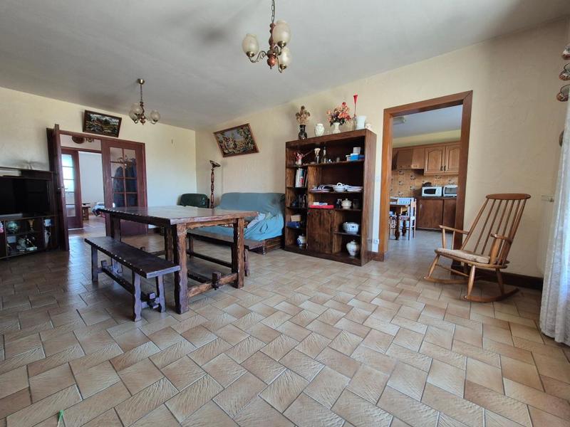 Maison - 205 m² - 8 pièces