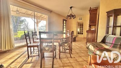 Maison de campagne - 350 m² - 5 pièces