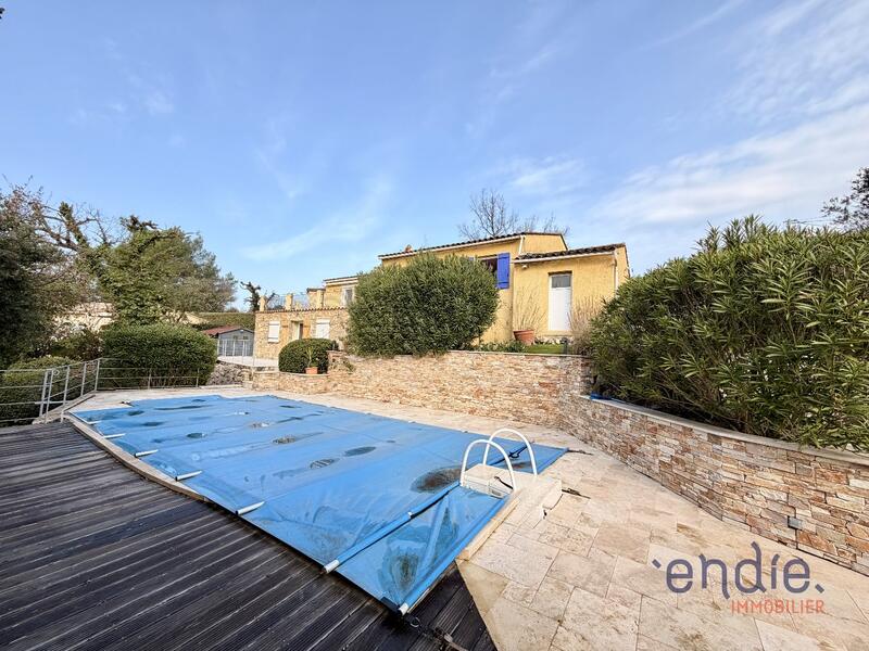 Maison - 130 m² - 6 pièces