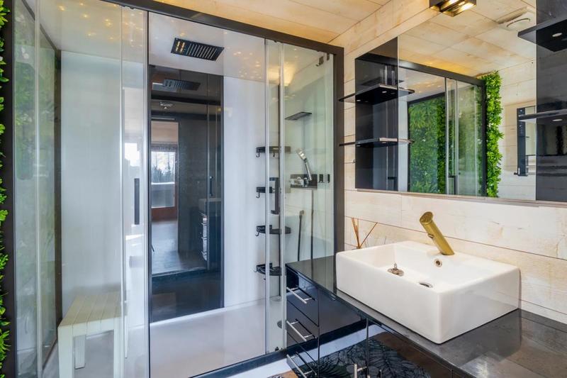 Maison - 200 m² - 5 pièces