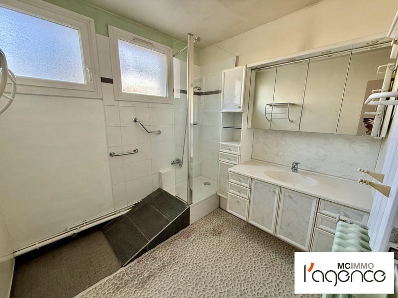 Appartement - 96 m² - 3 pièces