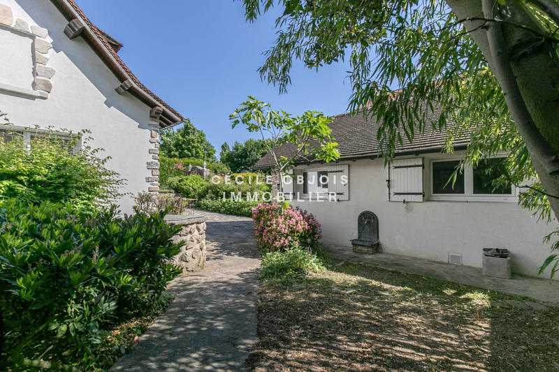 Maison ancienne - 272 m² - 9 pièces