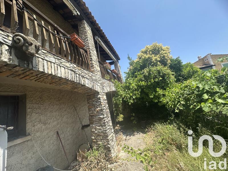 Maison - 224 m² - 7 pièces