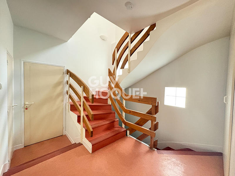 Maison - 176 m² - 8 pièces