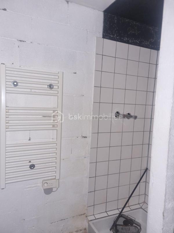 Loft - 207 m² - 4 pièces