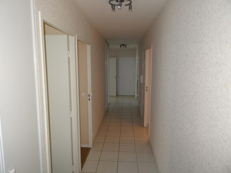 Appartement - 95 m² - 6 pièces