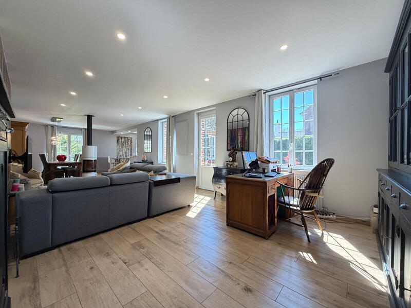 Maison - 164 m² - 5 pièces