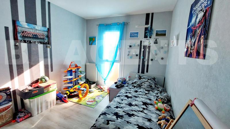 Maison - 100 m² - 5 pièces