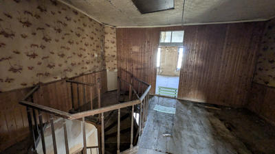 Maison - 280 m² - 6 pièces