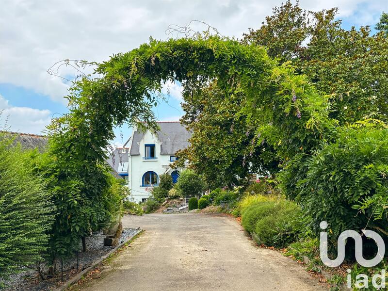 Maison - 800 m² - 20 pièces