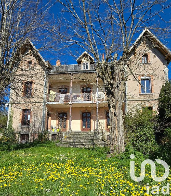 Maison de maîtres - 260 m² - 9 pièces