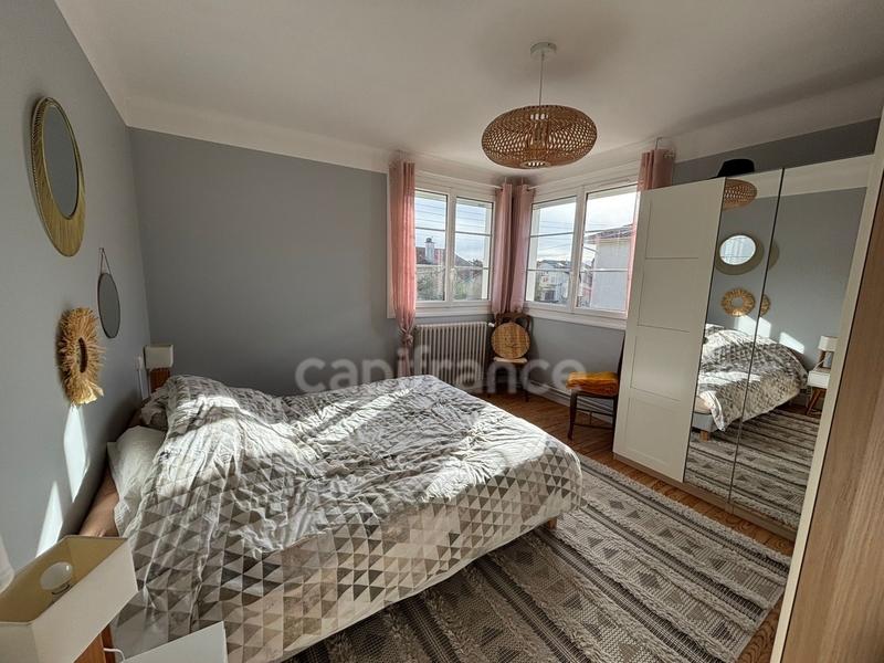 Maison - 135 m² - 6 pièces