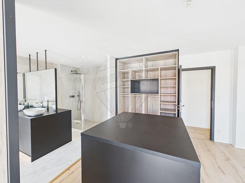 Maison - 162 m² - 7 pièces