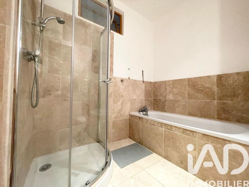 Maison - 205 m² - 7 pièces