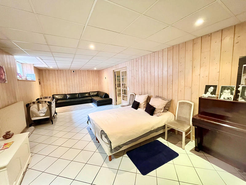 Maison - 361 m² - 10 pièces
