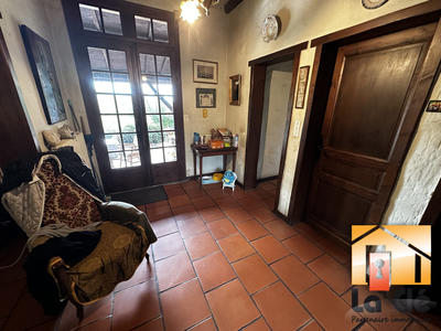 Maison ancienne - 237 m² - 6 pièces