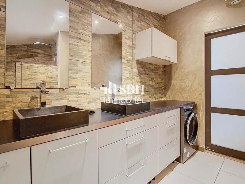 Appartement - 61 m² - 3 pièces