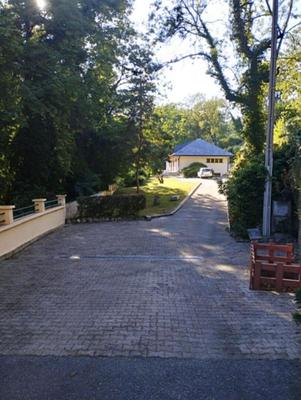 Maison - 194 m² - 10 pièces