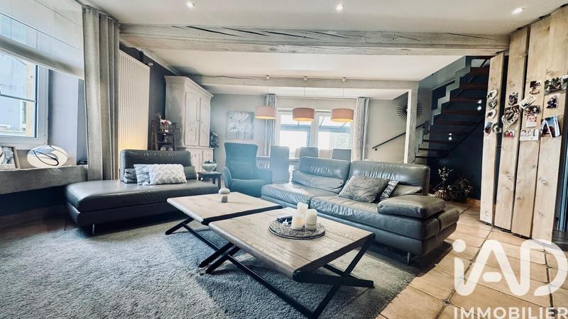 Maison - 200 m² - 6 pièces