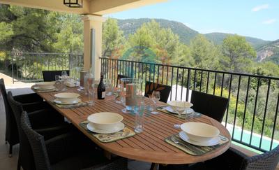 Maison - 210 m² - 6 pièces